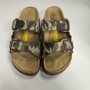 Viking camo sandals, size 38
